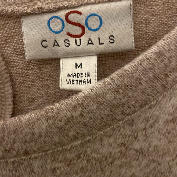 Soft and warm flare sleeve sweater - Picture 4 of 5